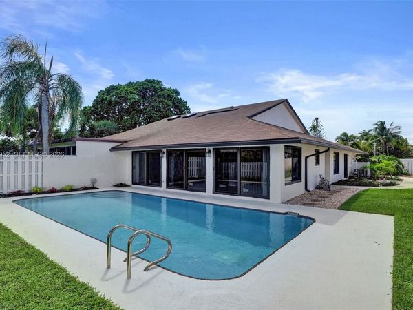 303 SW 28TH AV , Unit 303, Delray Beach, FL 33445