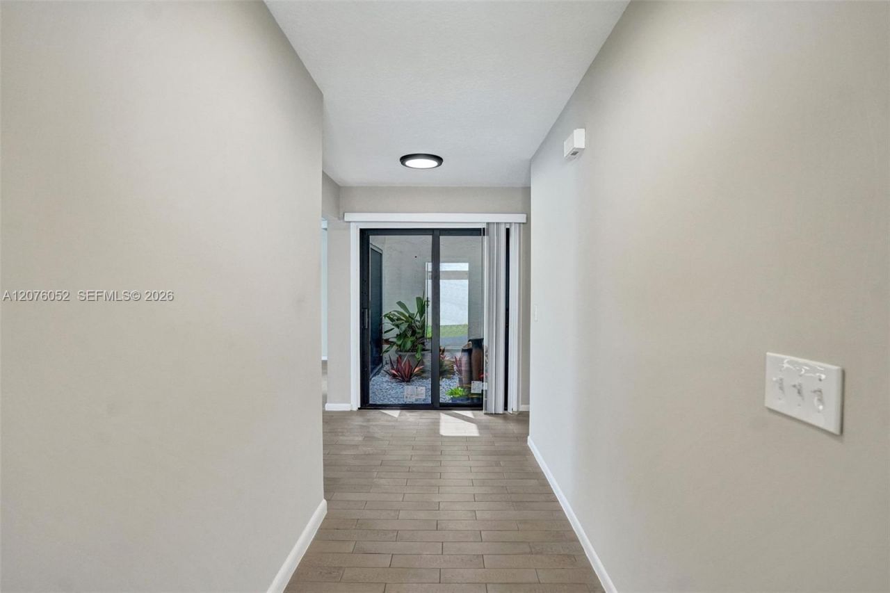 303 SW 28th Av , Unit 303, Delray Beach, FL 33445 Photo