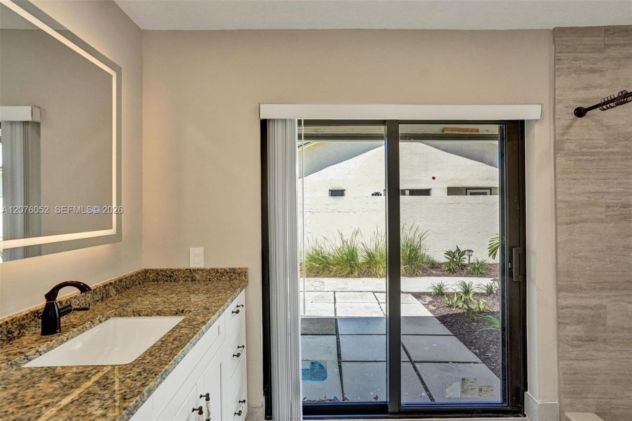 303 SW 28th Av , Unit 303, Delray Beach, FL 33445 Photo
