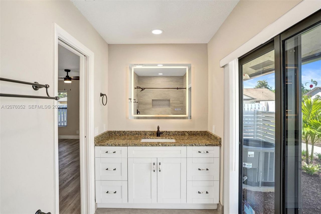303 SW 28th Av , Unit 303, Delray Beach, FL 33445 Photo