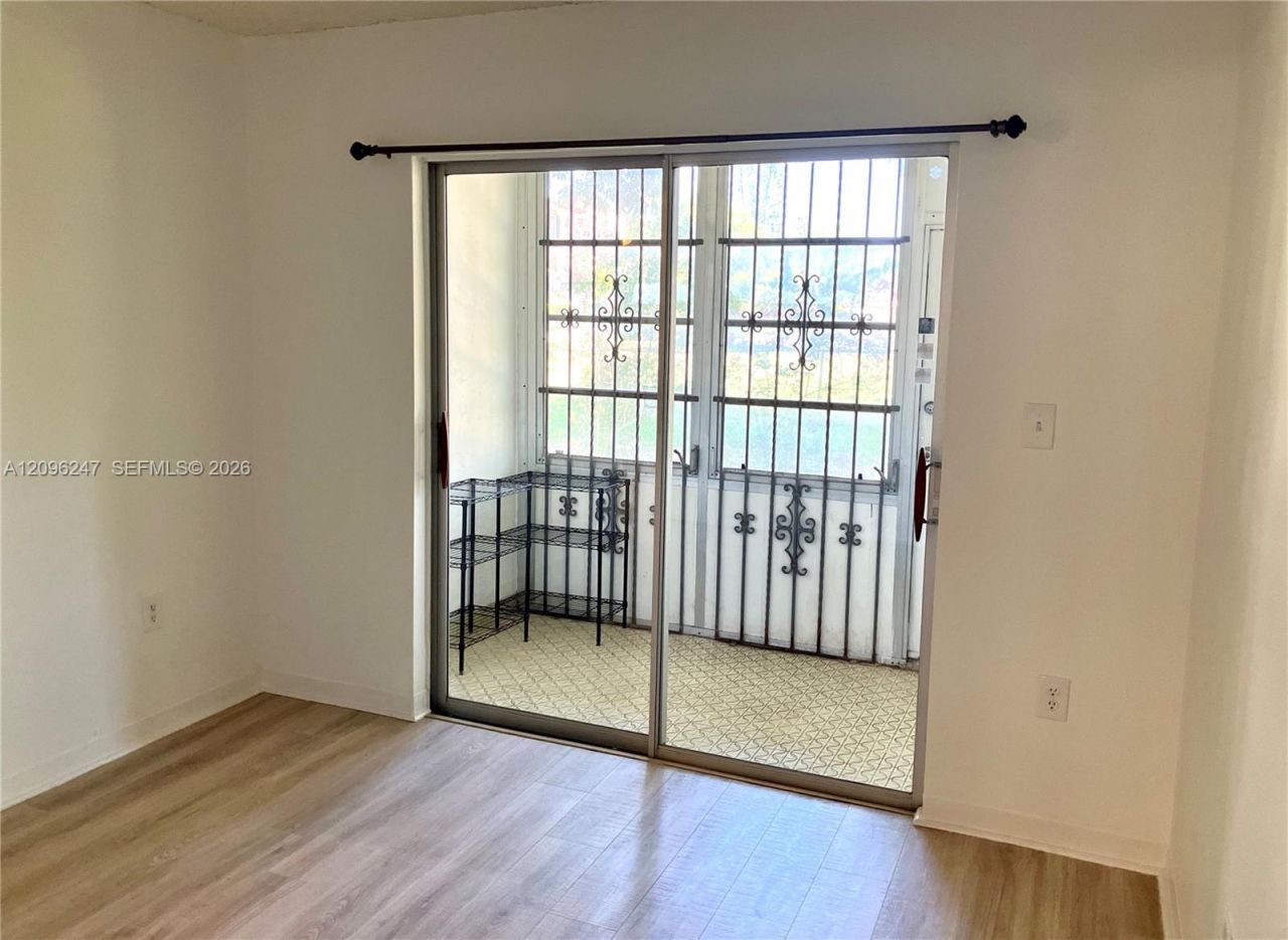 20275 NE 2nd Ave , Unit 7, Miami, FL 33179 Photo