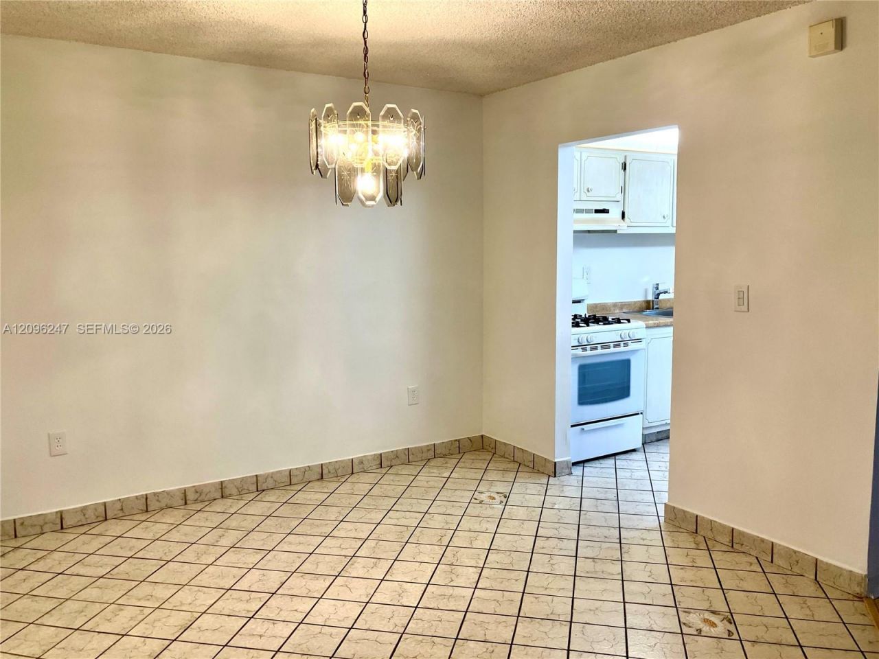 20275 NE 2nd Ave , Unit 7, Miami, FL 33179 Photo