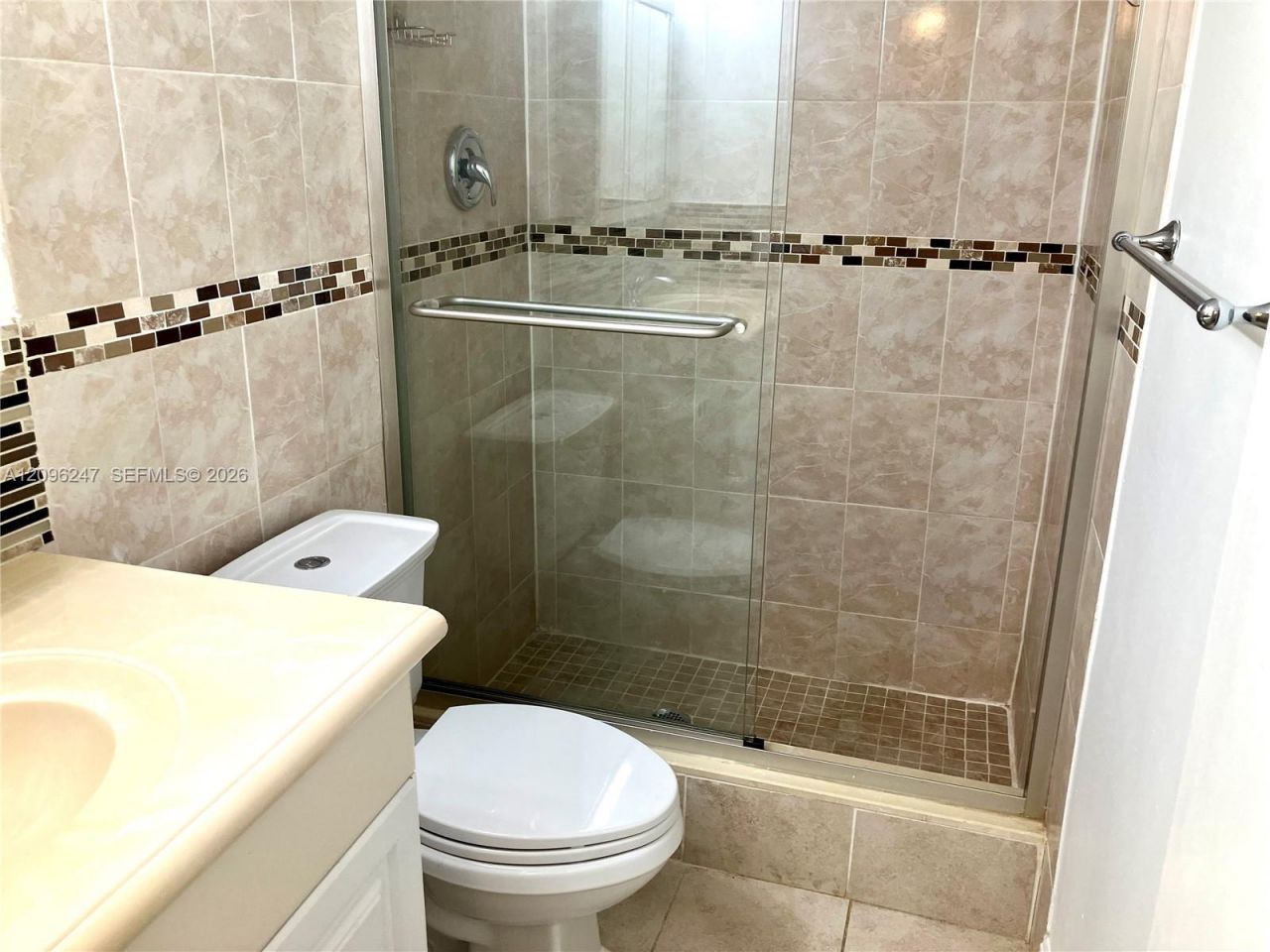 20275 NE 2nd Ave , Unit 7, Miami, FL 33179 Photo