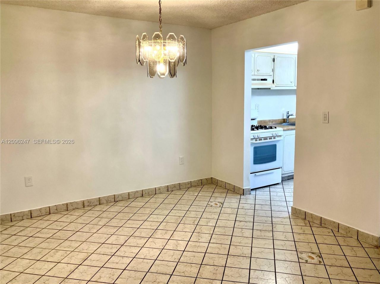 20275 NE 2nd Ave , Unit 7, Miami, FL 33179 Photo