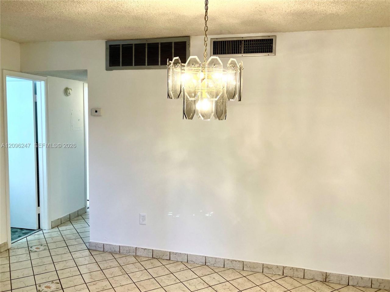 20275 NE 2nd Ave , Unit 7, Miami, FL 33179 Photo