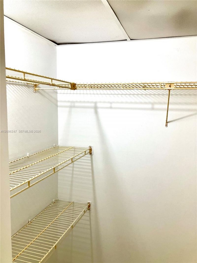 20275 NE 2nd Ave , Unit 7, Miami, FL 33179 Photo