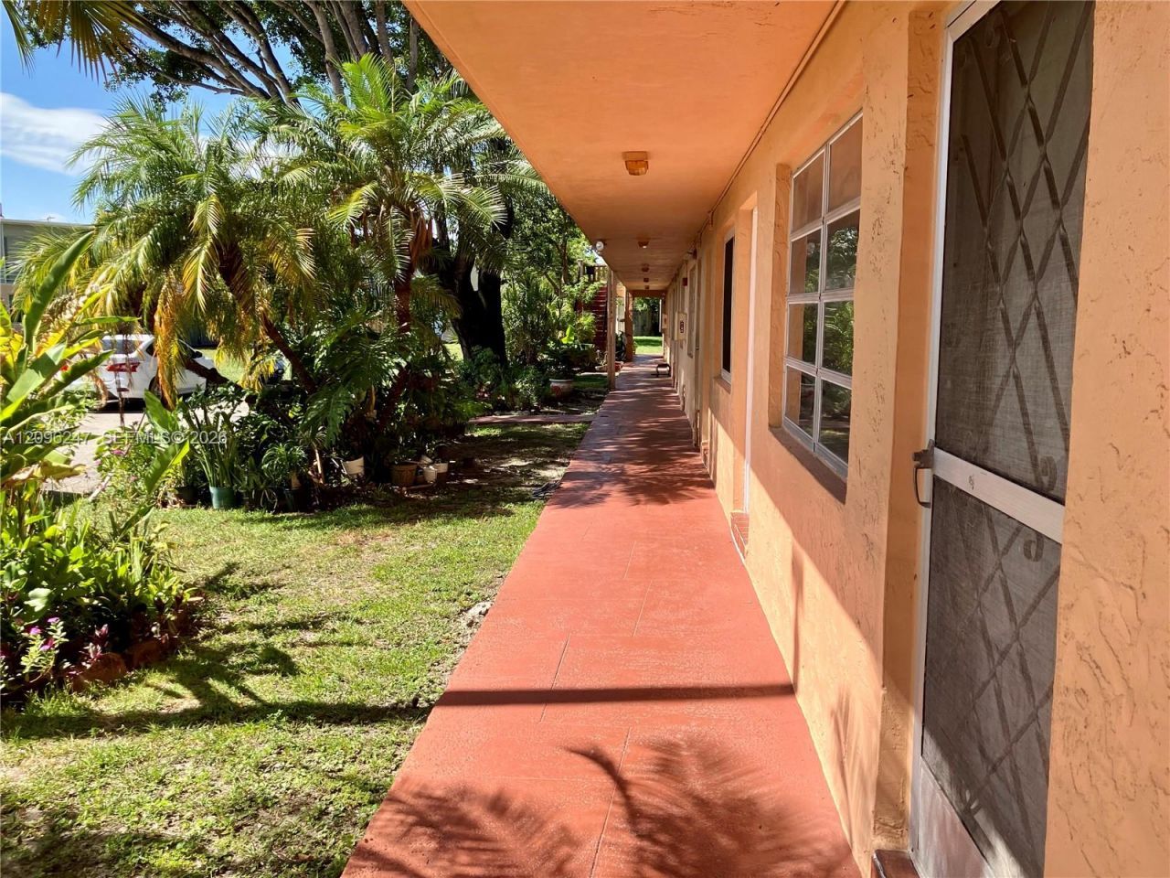 20275 NE 2nd Ave , Unit 7, Miami, FL 33179 Photo