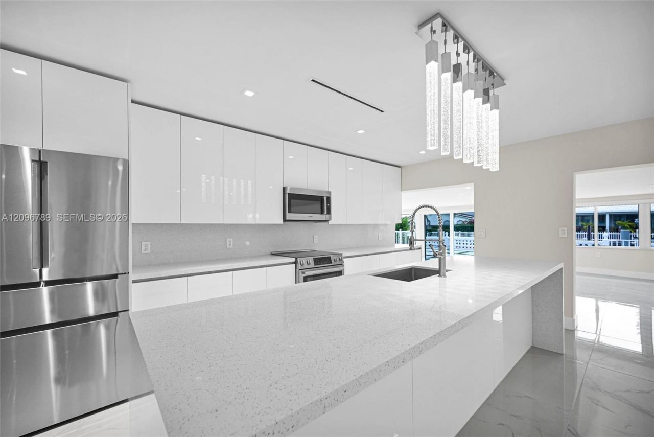 1250 NE 82nd St , Miami, FL 33138 Photo