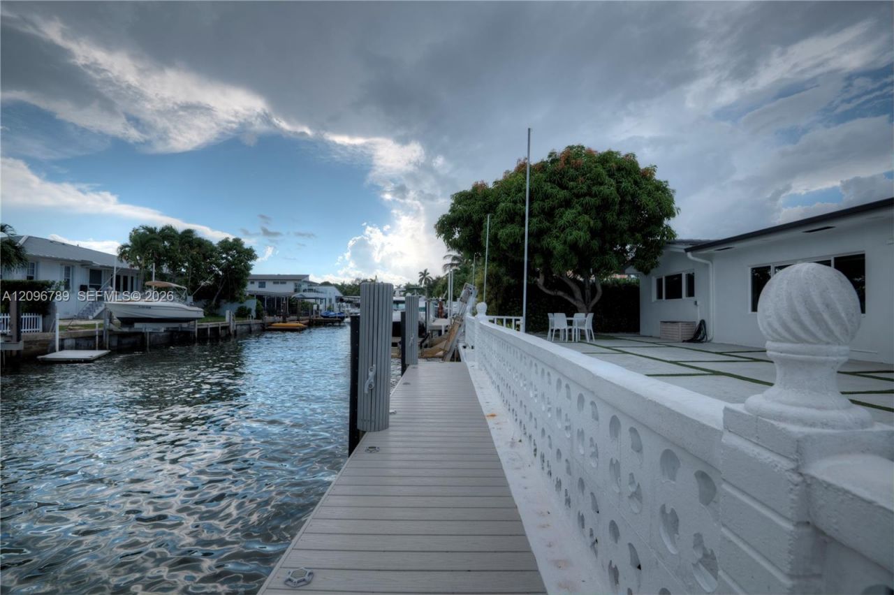 1250 NE 82nd St , Miami, FL 33138 Photo