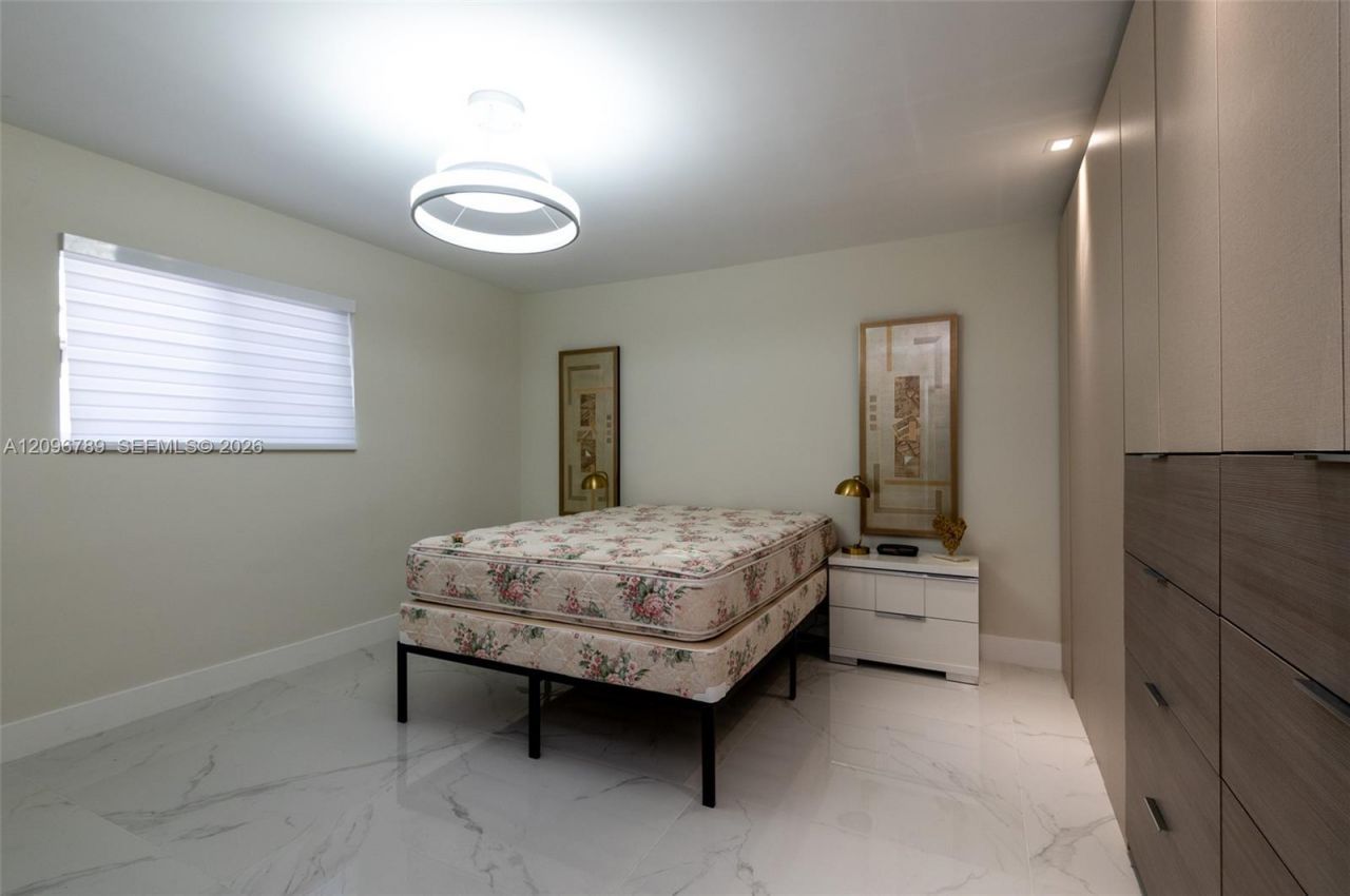 1250 NE 82nd St , Miami, FL 33138 Photo