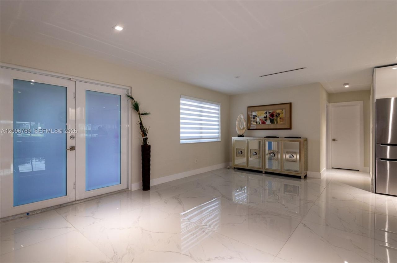 1250 NE 82nd St , Miami, FL 33138 Photo
