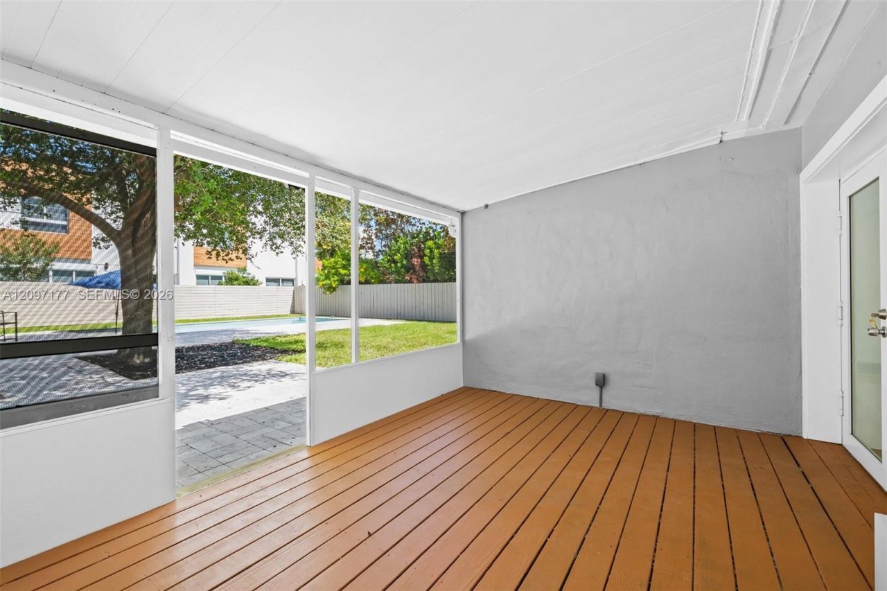 1234 N Victoria Park Rd , Fort Lauderdale, FL 33304 Photo