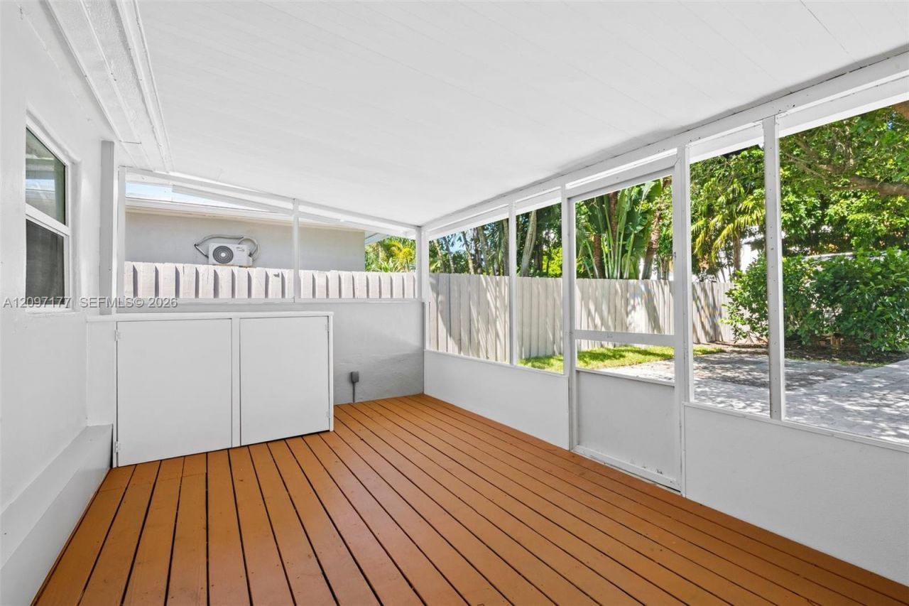 1234 N Victoria Park Rd , Fort Lauderdale, FL 33304 Photo
