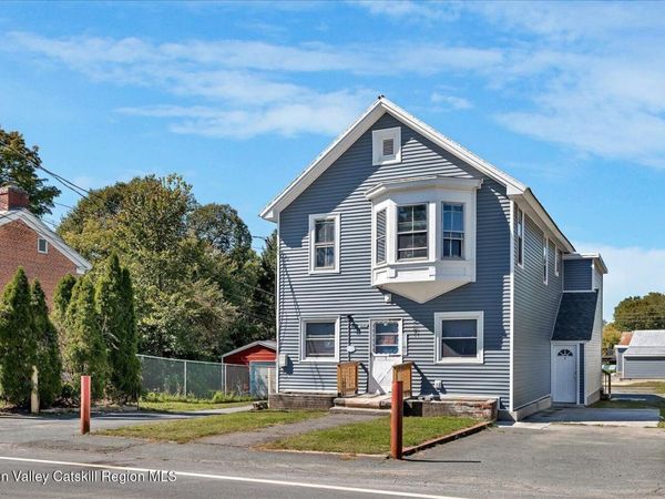 14 Chatham Street, Nassau, NY 12123
