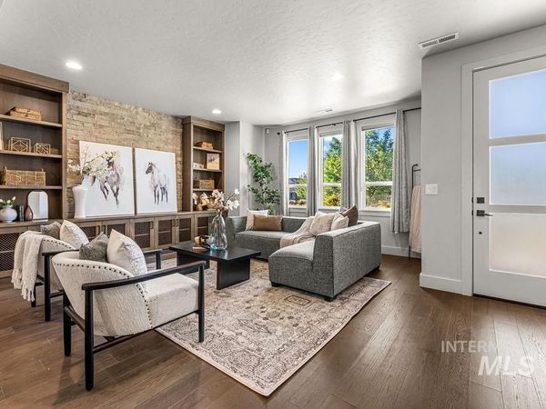 4434 E Parkcenter Blvd, Boise, ID 83716