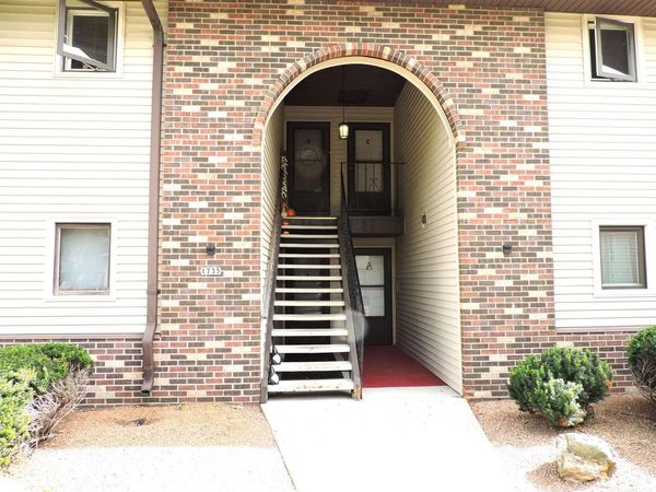 1735 MARICOPA DRIVE, Unit A, Oshkosh, WI 54904