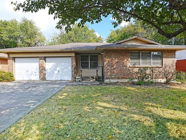 3208 Avon Drive , Denton, TX 76209