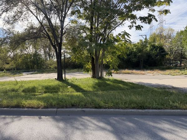 3429 E 136th Street , Chicago, IL 60633