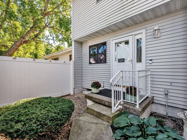 3426 Cedarview Court , Bettendorf, IA 52722