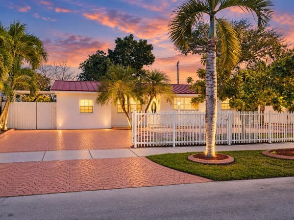 3435 SW 104TH Court, Miami, FL 33165