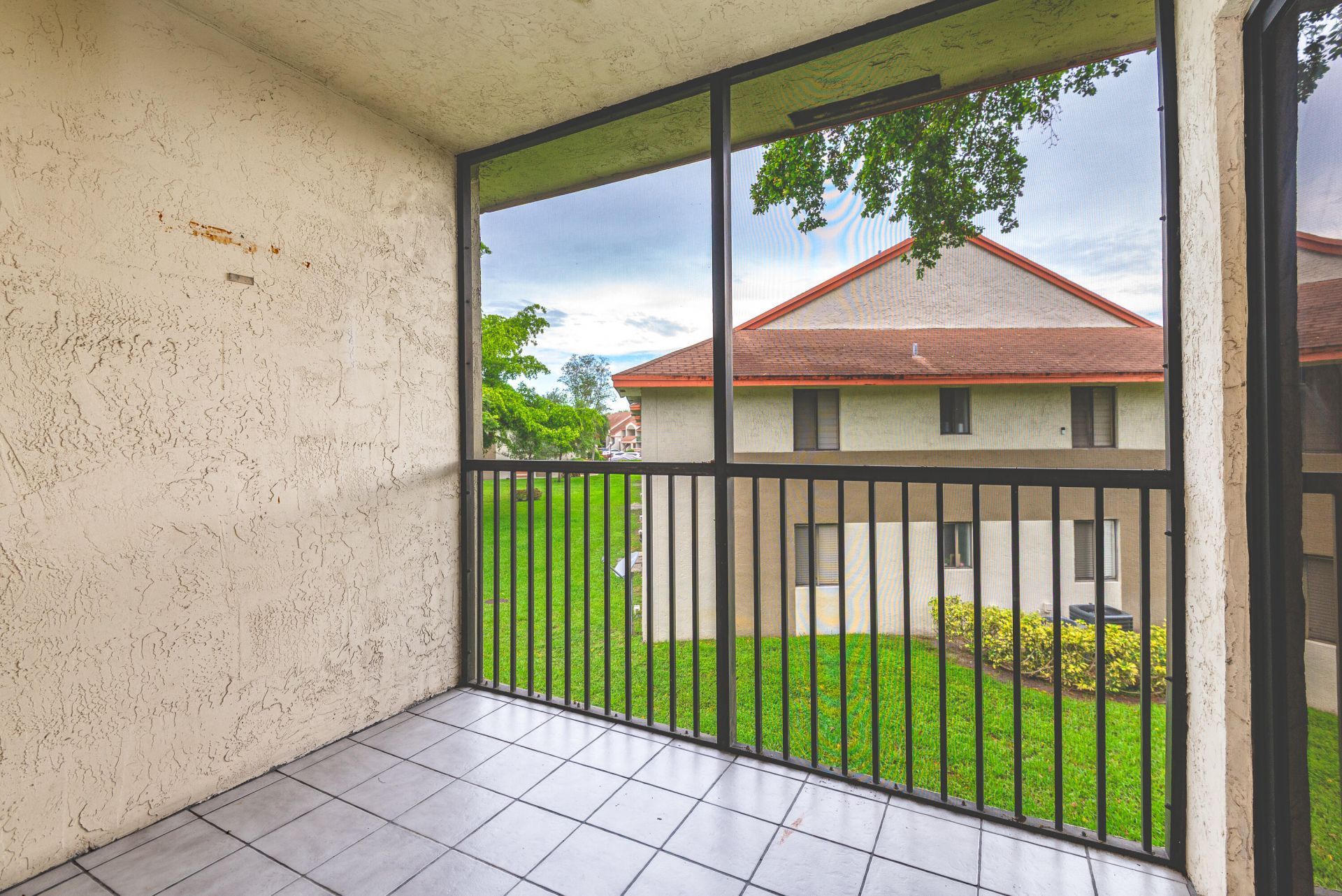 5590 Courtyard Drive, Margate, FL 33063 Photo