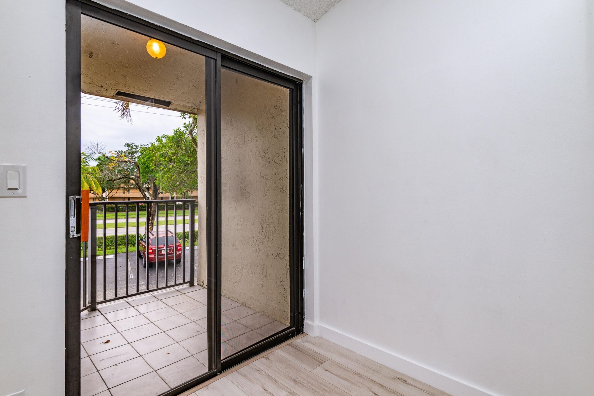 5590 Courtyard Drive, Margate, FL 33063 Photo
