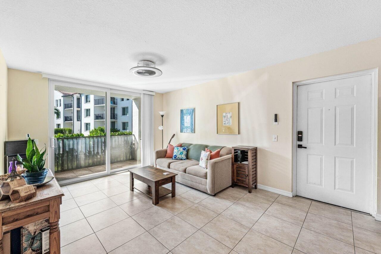 603 Villa Circle, Boynton Beach, FL 33435 Photo