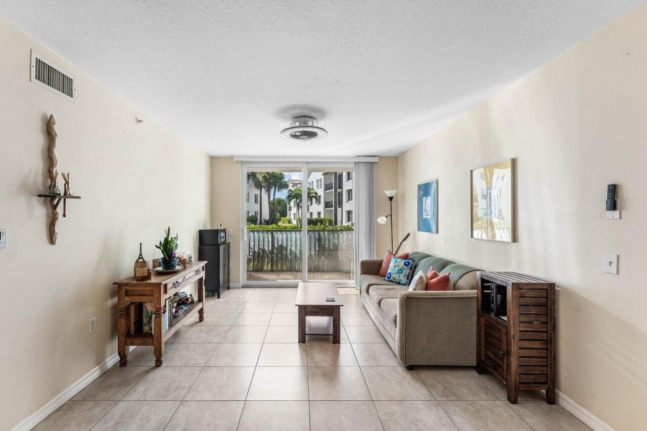 603 Villa Circle, Boynton Beach, FL 33435 Photo