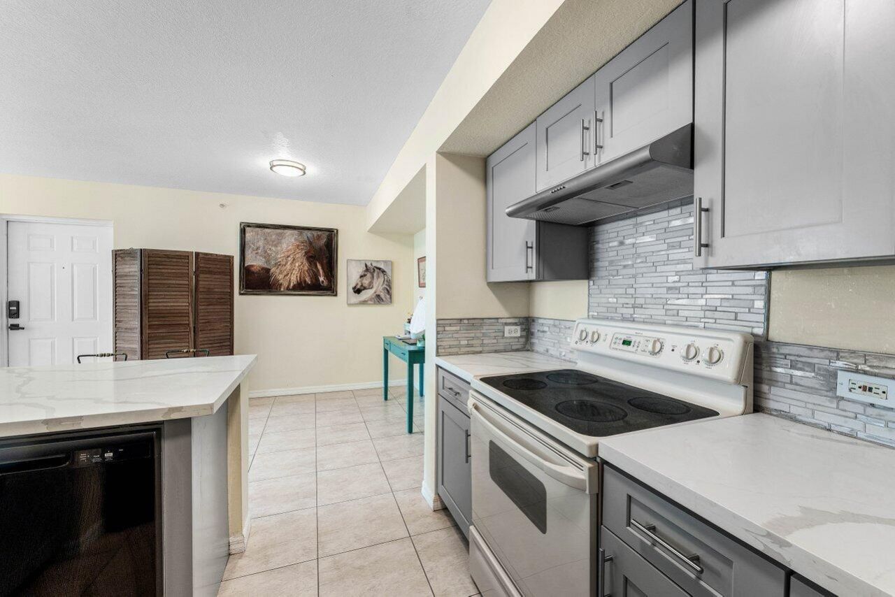 603 Villa Circle, Boynton Beach, FL 33435 Photo