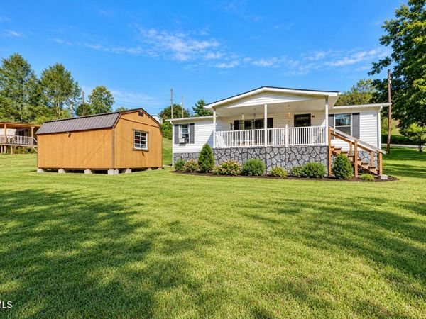 571 Call Valley Road, Swords Creek, VA 24649