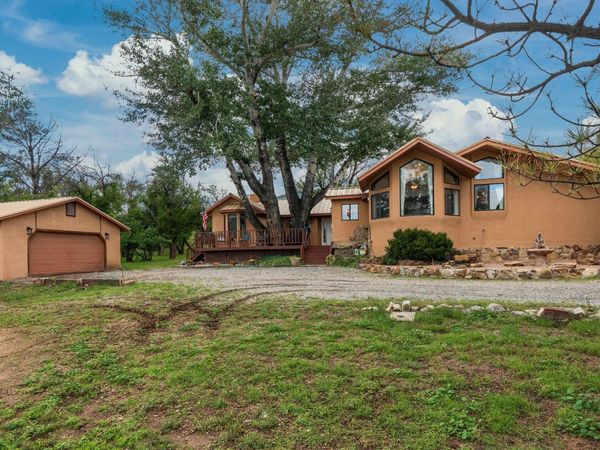 4 Cirquela Road, Cedar Crest, NM 87008