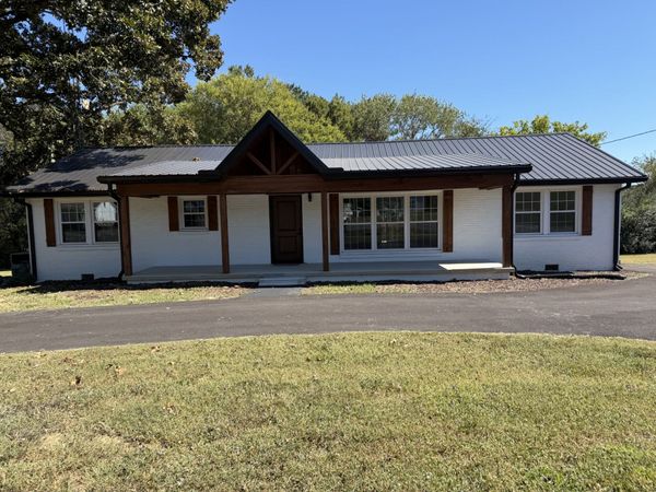 2464 Hwy 43 S, Leoma, TN 38468