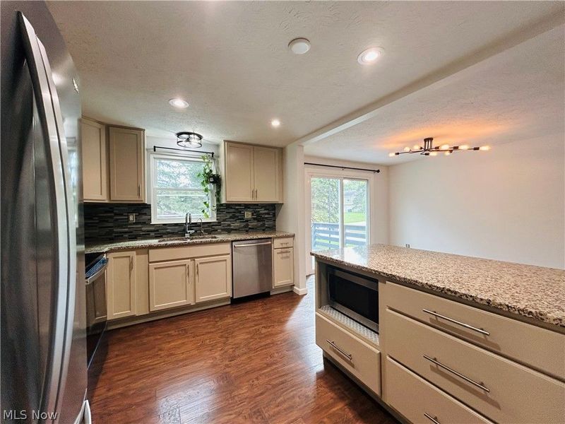 10383 Belleau Drive, Twinsburg, OH 44087 Photo 4