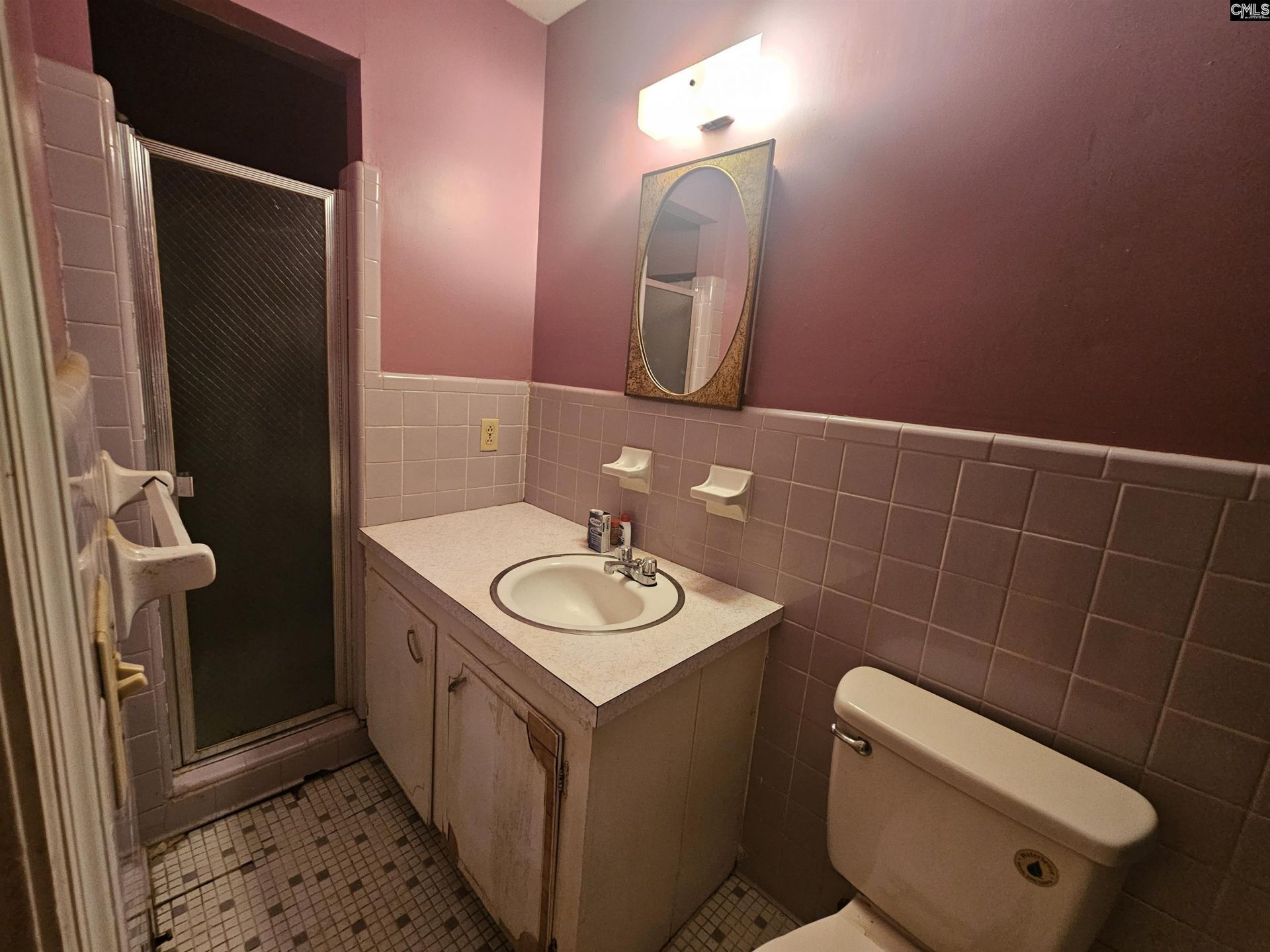 1 Broadmore Street  Photo 17
