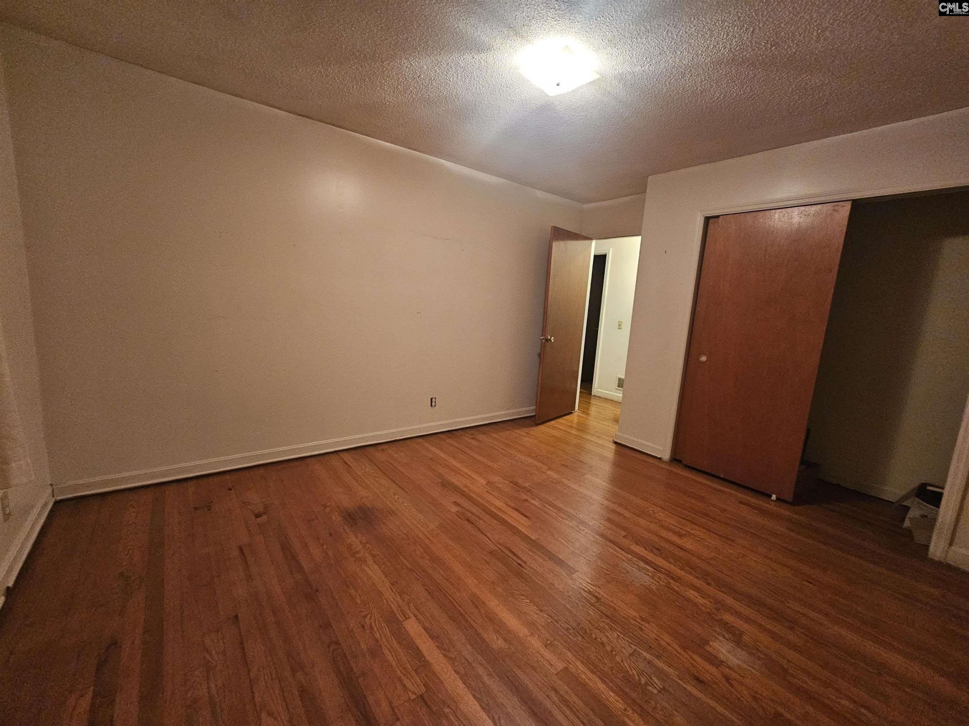 1 Broadmore Street  Photo 20