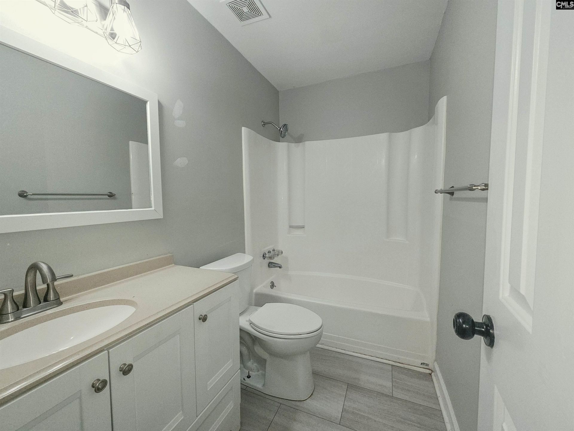404 Southampton Drive  Photo 12