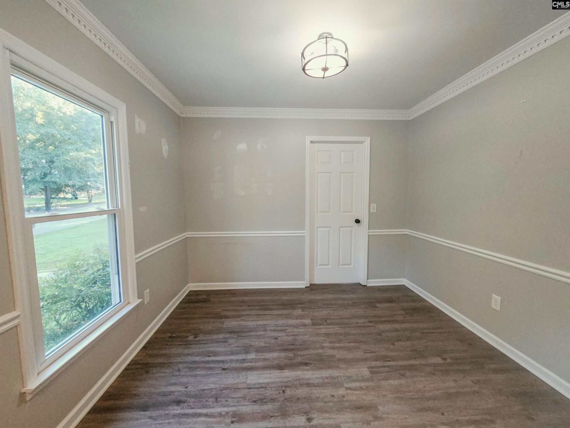 404 Southampton Drive  Photo 4