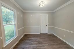 404 Southampton Drive  photo 4