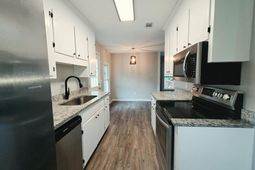 404 Southampton Drive  photo 4