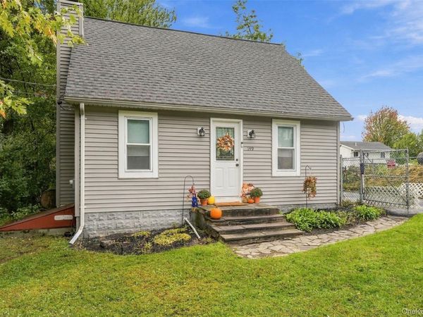 149 Hoyt Street, Port Ewen, NY 12466