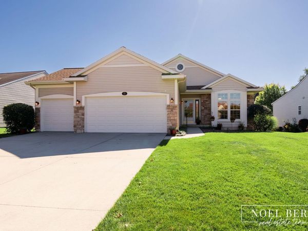 15 W Watershore Drive, Muskegon, MI 49444