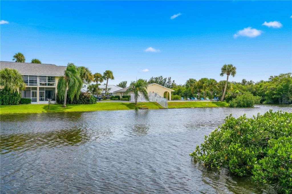 1830 Robalo Drive , Unit B103, Vero Beach, FL 32960 Photo