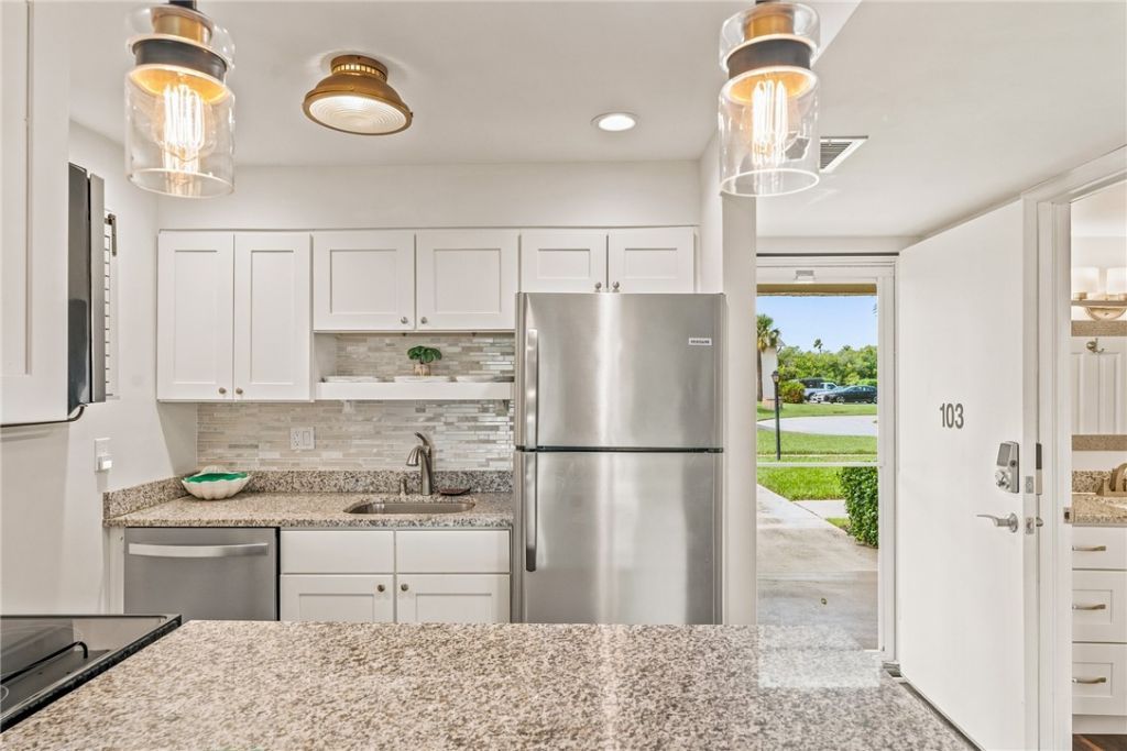 1830 Robalo Drive , Unit B103, Vero Beach, FL 32960 Photo