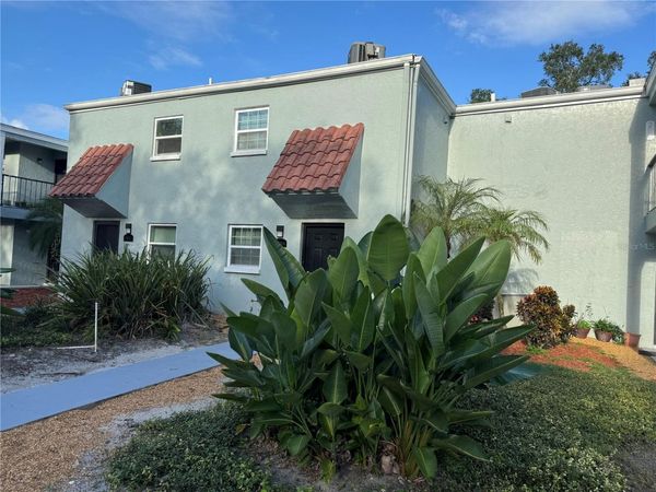 2884 SOMERSET PARK DRIVE , Unit 2907, TAMPA, FL 33613