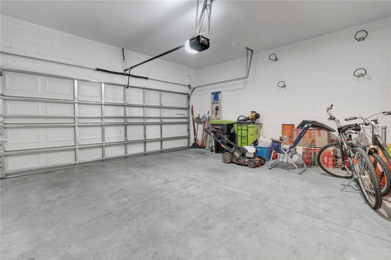 442 Quayside Avenue , Mascotte, FL 34753 Photo