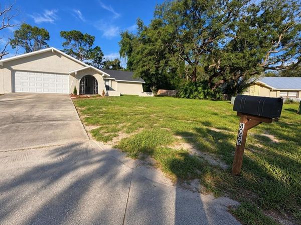 8089 WOODEN DRIVE , SPRING HILL, FL 34606