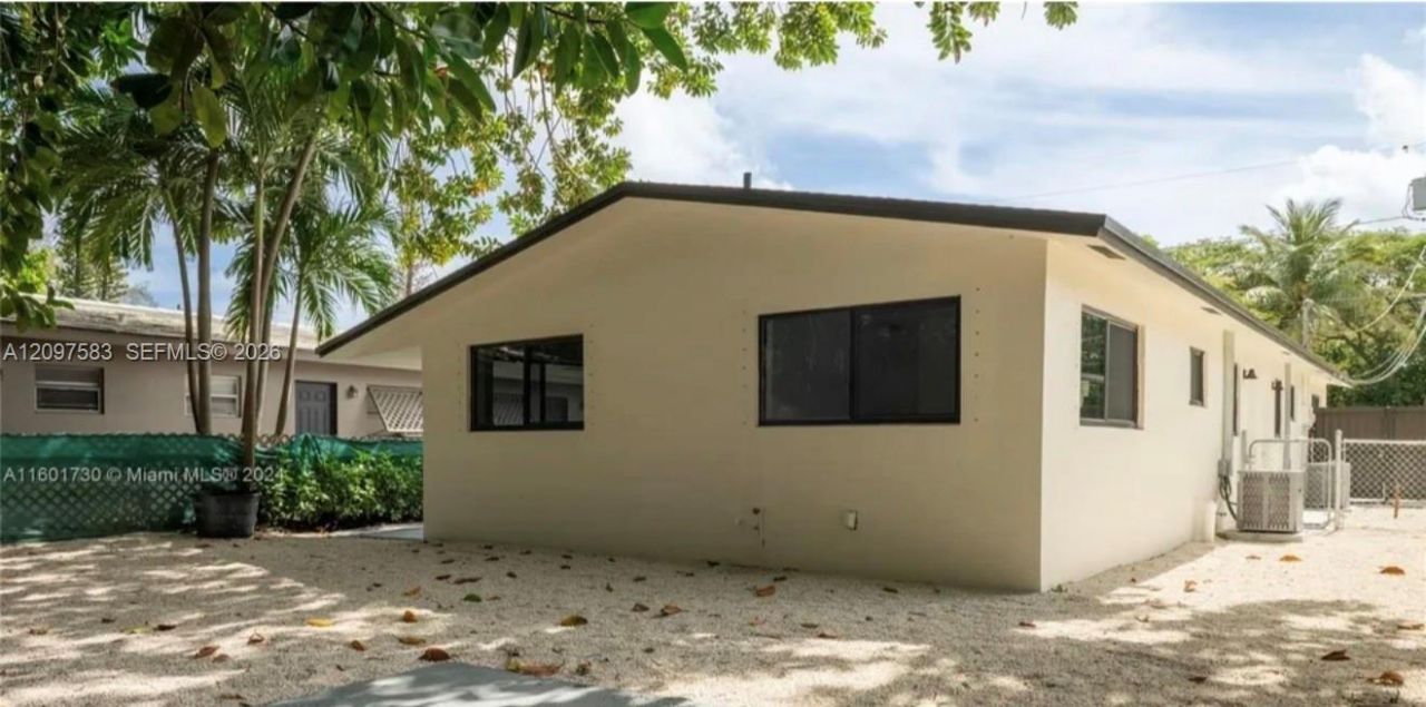 1949 Riverside Dr, Unit 2, Fort Lauderdale, FL 33312 Photo