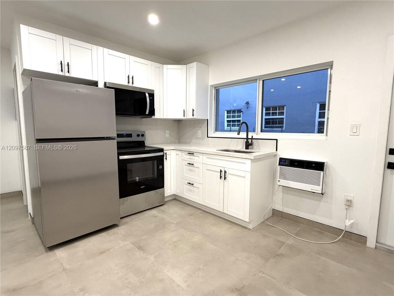 1235 Normandy Dr, Unit 2, Miami Beach, FL 33141 Photo