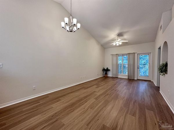 7101 Joy St, Unit D-8, Pensacola, FL 32504