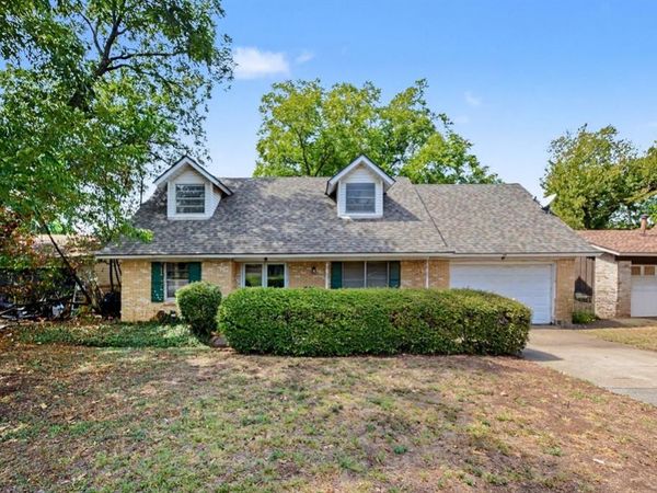 1418 Tatum Drive , Arlington, TX 76012